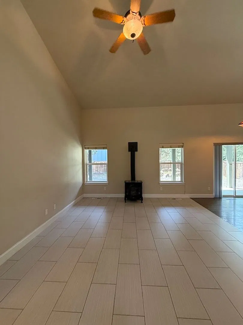Single Level 3 Bedroom Beauty near Old Mill with RV parking! — Photo 3