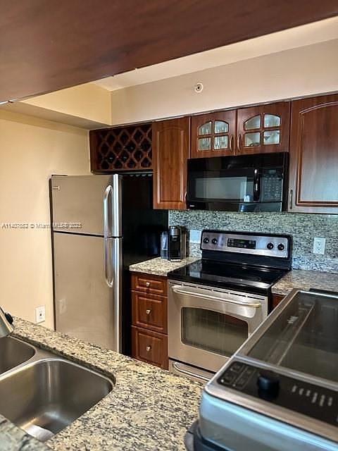1st image of 12148 Saint Andrews Pl APT 104