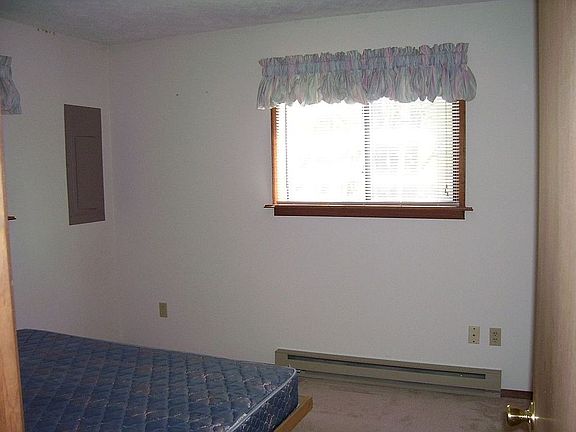 5th image of 29 Blackfoot Trl