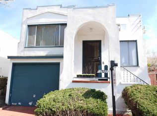 2877 Sacramento St, Berkeley, CA 94702