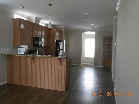 3rd image of 236 Hawksbill Ct