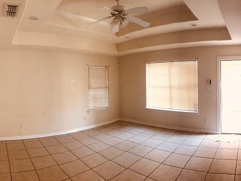 2513 Shasta Ave — Photo 6