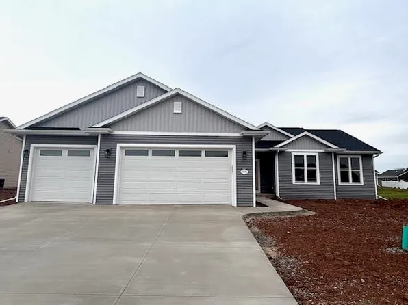 2070 Bear Paw Trl, Kaukauna, WI 54130