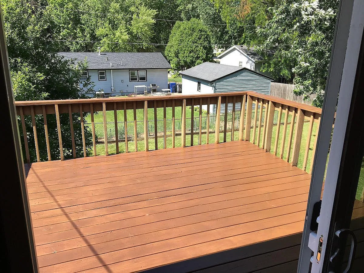 4 bed, 1184 sqft, $2,050 — Photo 3