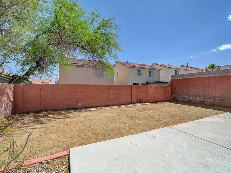 8621 Grand Pine Ave — Photo 28