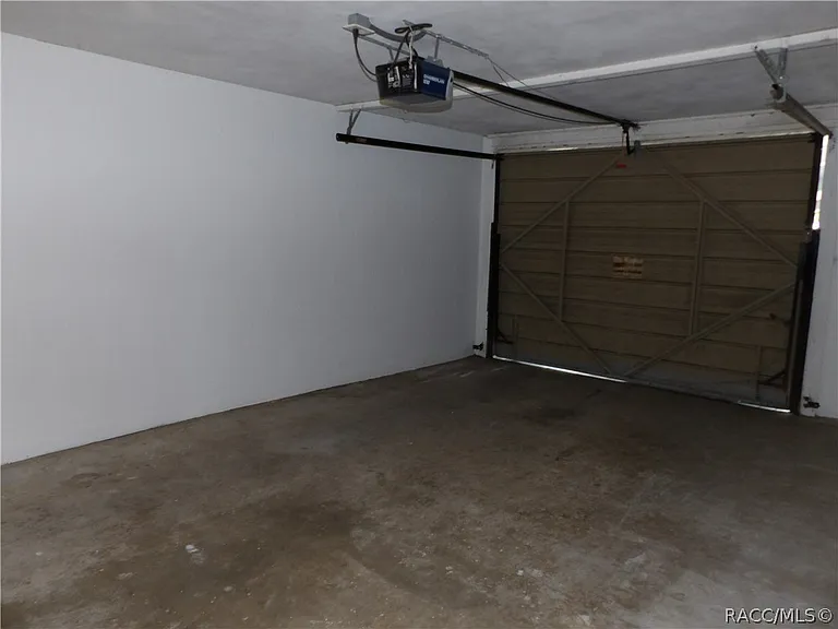 3 S Davis St — Photo 6