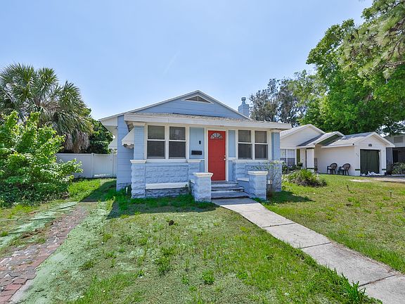 3rd image of 4736 5th Ave S