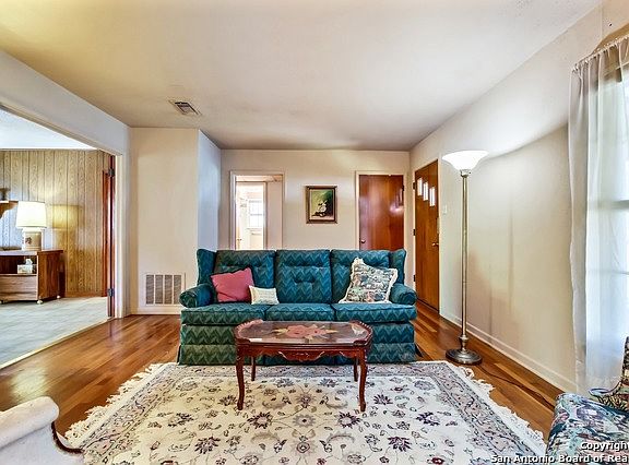 4th image of 2502 Kaiser Dr
