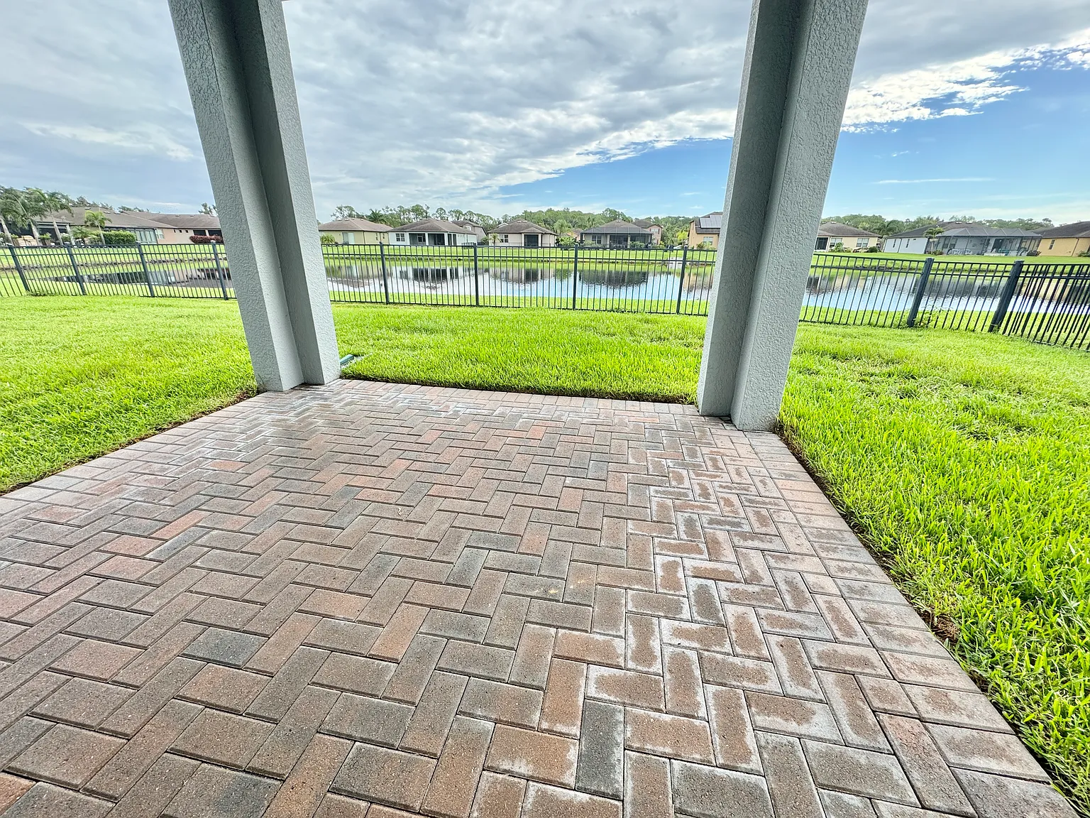 4 bed, 2164 sqft, $2,550 — Photo 4
