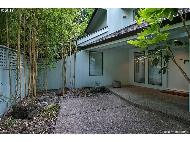 4810 SW Dosch Park Ln photo 1