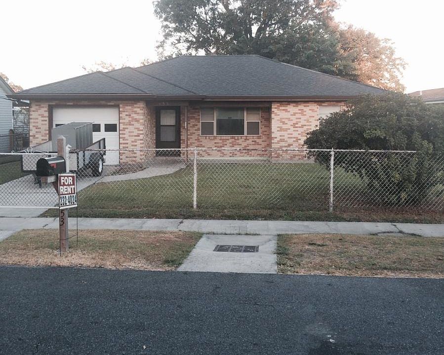 Front Exterior View of House