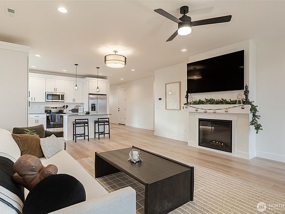 3rd image of 544 S Oasis Loop Lot 21