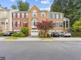 3017 Barden Oaks Ct, Oakton, VA 22124