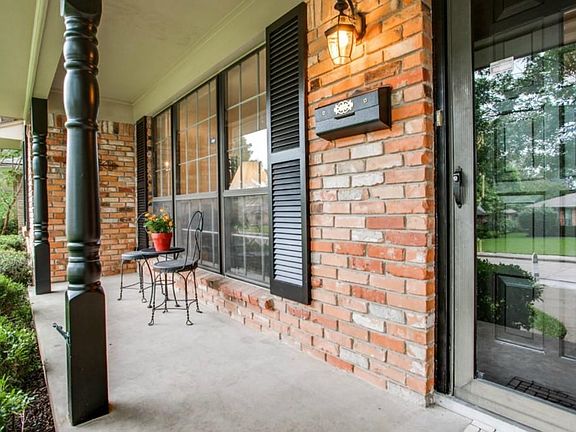 3rd image of 9839 Vistadale Dr