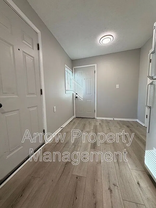 1 bed, 1.0 bath, $750 — Photo 4