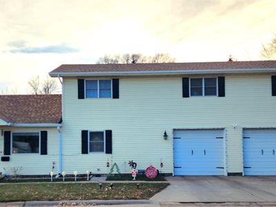 516 W F, North Platte, NE, 69101