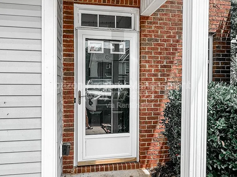 19 Pearl Chambers Dr — Photo 2