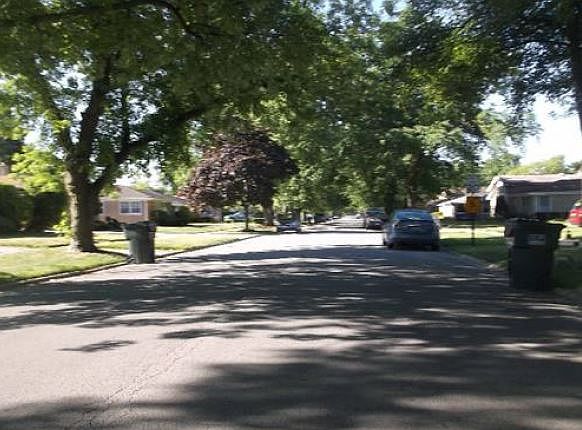 2nd image of 15407 University Ave