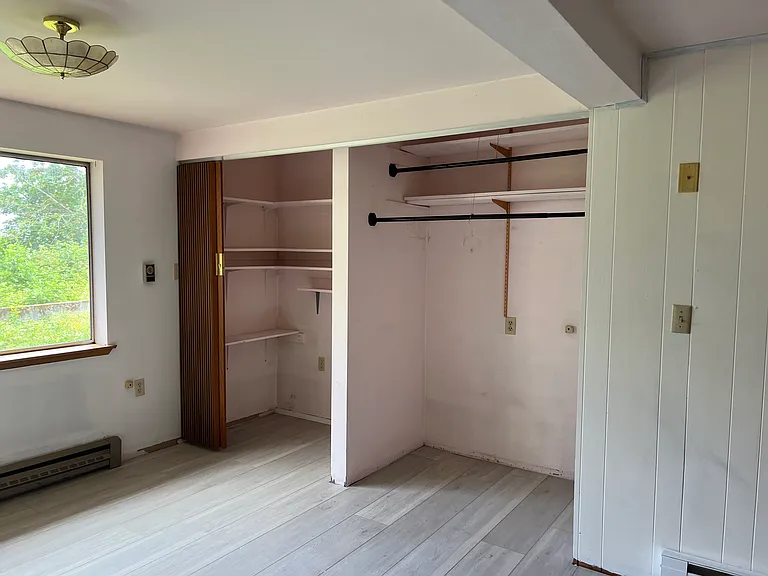3527 Shattuck Ave S — Photo 43