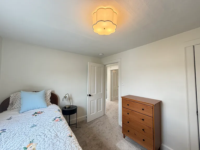 57 Caswell St — Photo 25