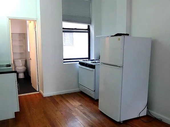 180 East 101st Street image 6 of 9