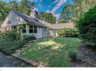 443 Greenwood Ave, Wyncote, PA 19095