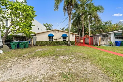 3147 McDonald St #2 Photo 1