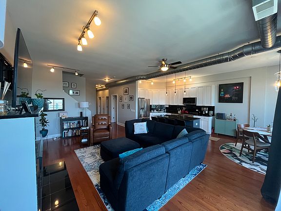 4th image of 3160 N Lincoln Ave Unit 503