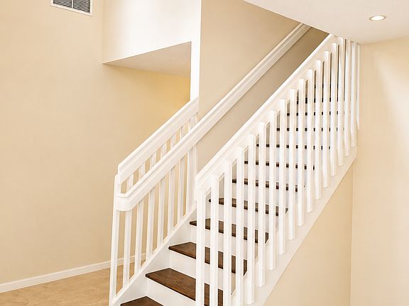 5th image of 1319 Croton Ct