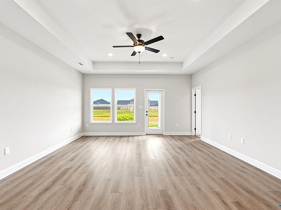 2nd image of 208 Irish Hill Dr