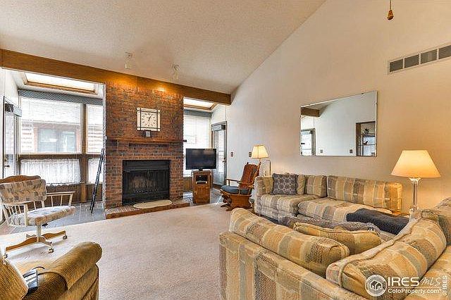 1st image of 1755 Glen Meadows Dr