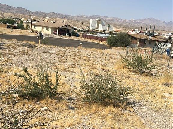 4th image of 144 Hacienda Dr
