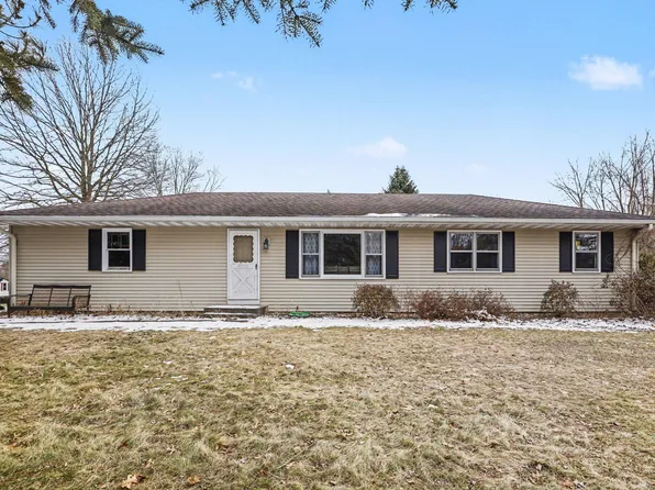 133 Walker Dr, Battle Creek, MI 49017