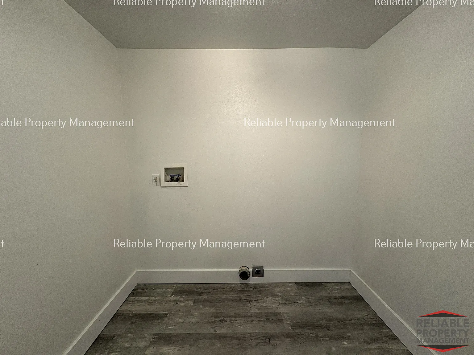 2 bed, $1,000 — Photo 4