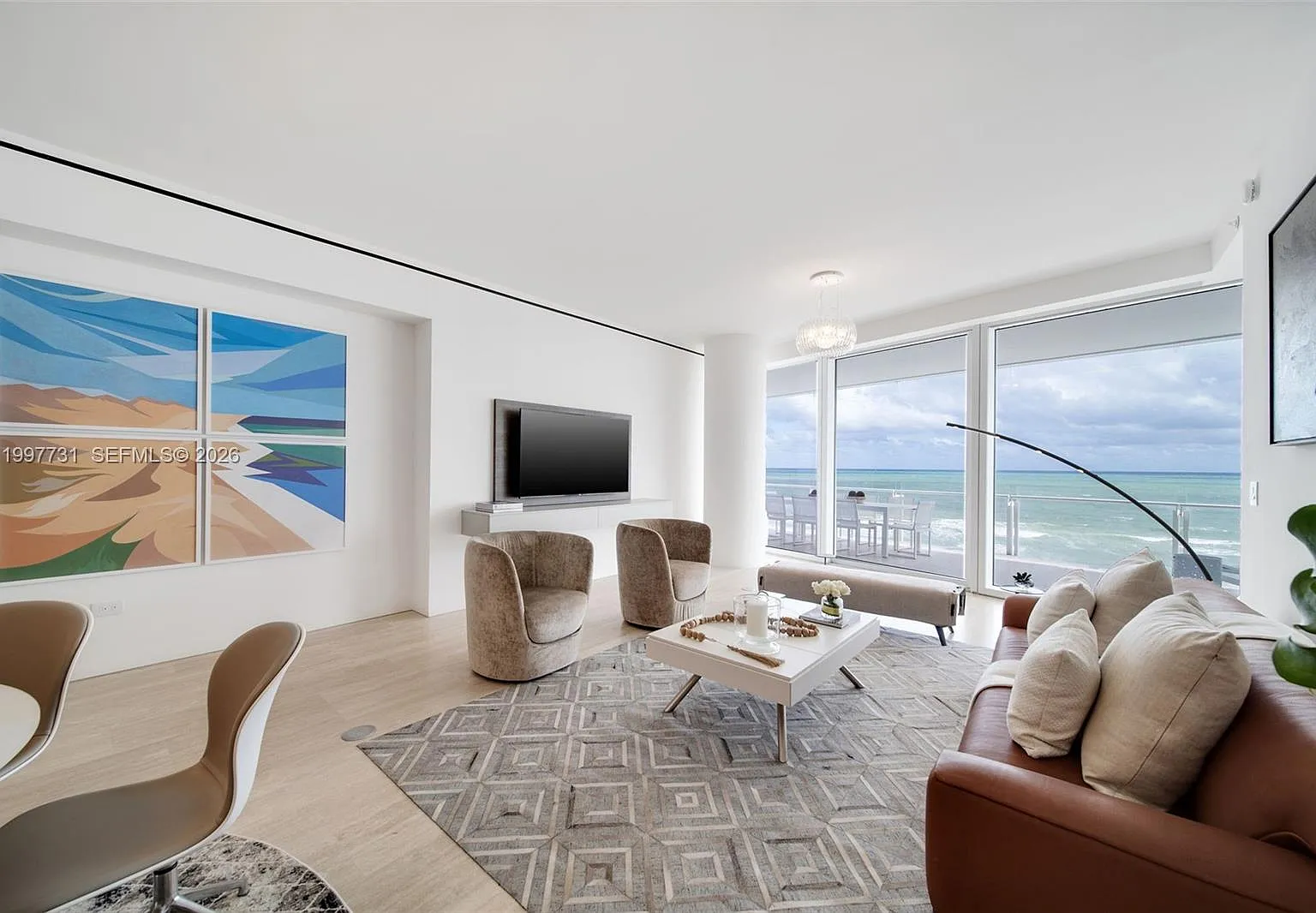 Surf Club Condo — Photo 4