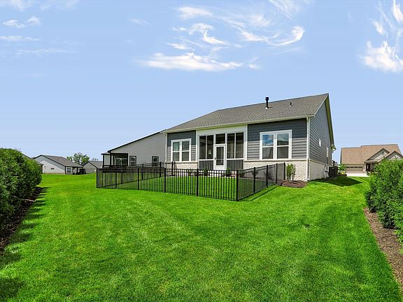 2nd image of 2041 Kohut Ct