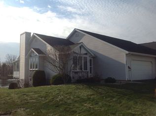 14706 Anchor Ct, Holland, MI 49424
