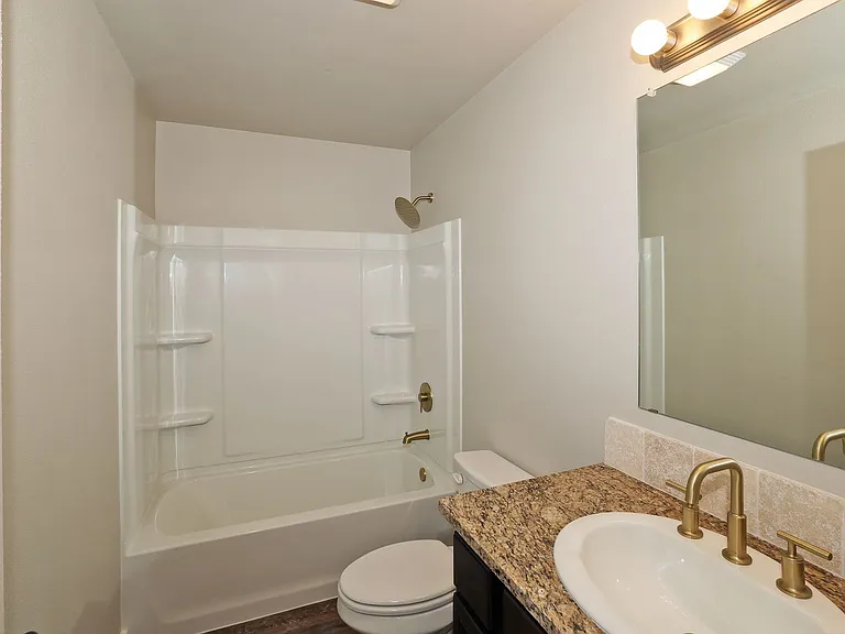 4902 Locker St — Photo 13