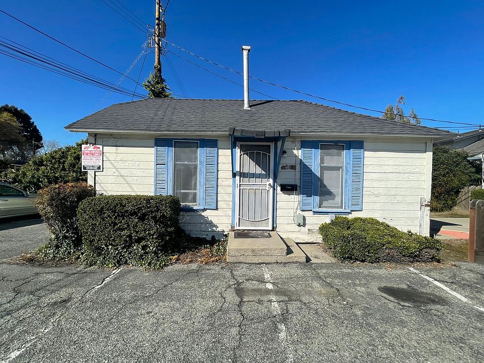 1st image of 956 San Benito St APT D