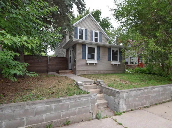 1121 Marion St, Saint Paul, MN 55117