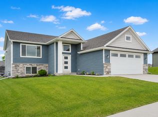217 Brookestone Dr SE, Rochester, MN 55904