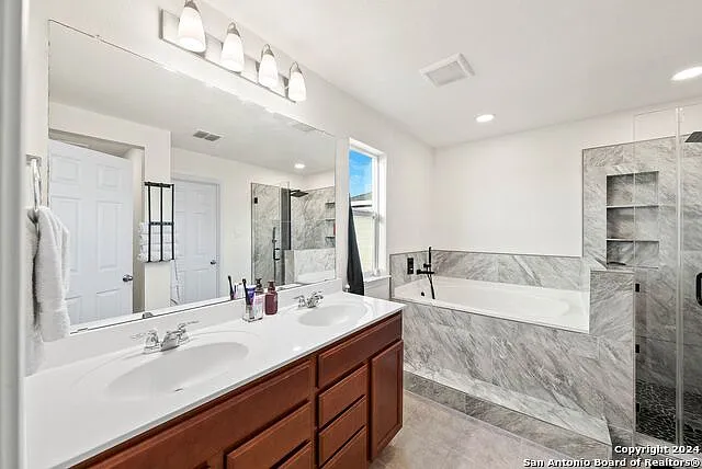 6830 Beltran Pass — Photo 12