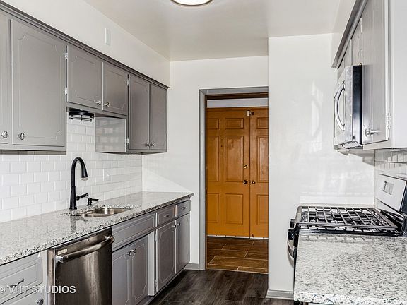 4th image of 17058 University Ave