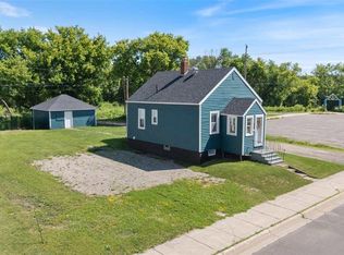 115 3rd St N, Virginia, MN 55792