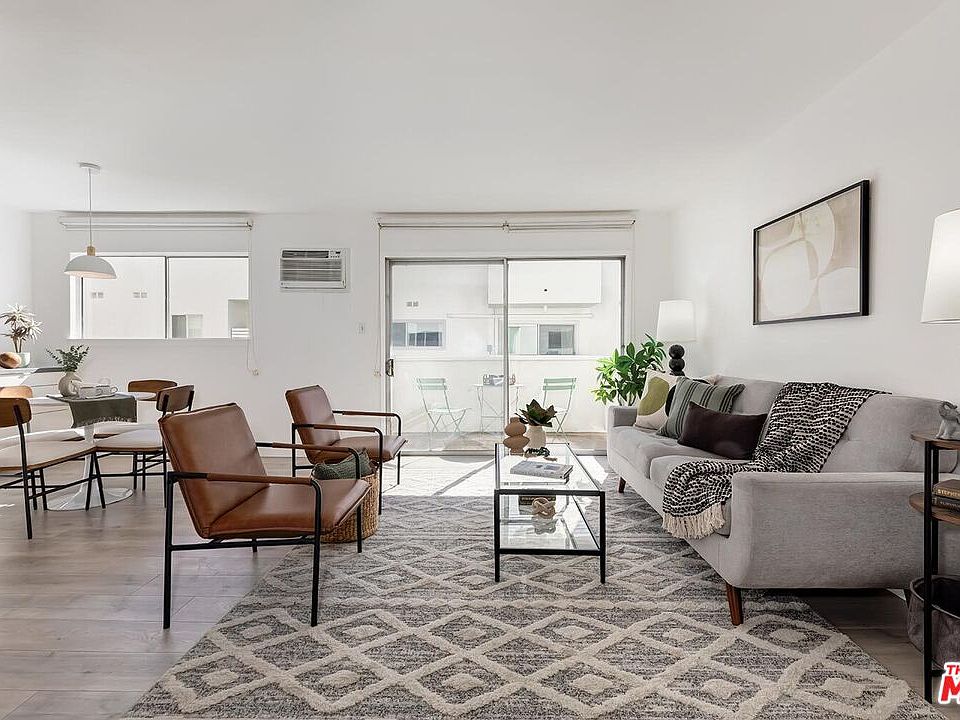 1st image of 960 Larrabee St APT 212