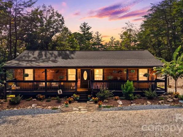 4500 Windy Hill Ln, Morganton, NC 28655