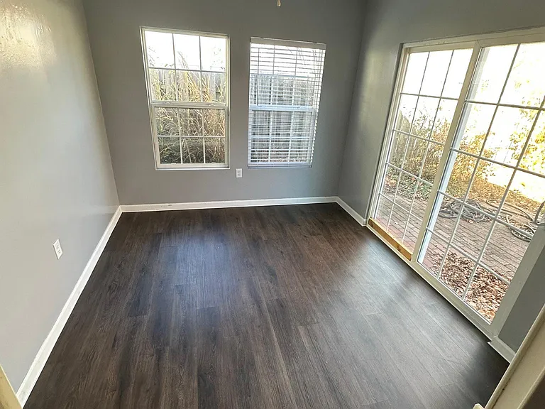 3 season room