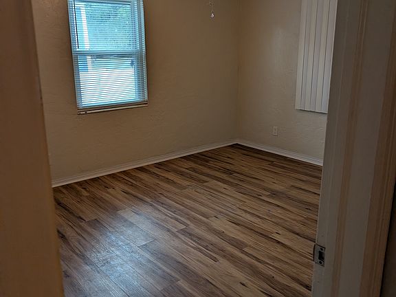 5th image of 2045 44th St S