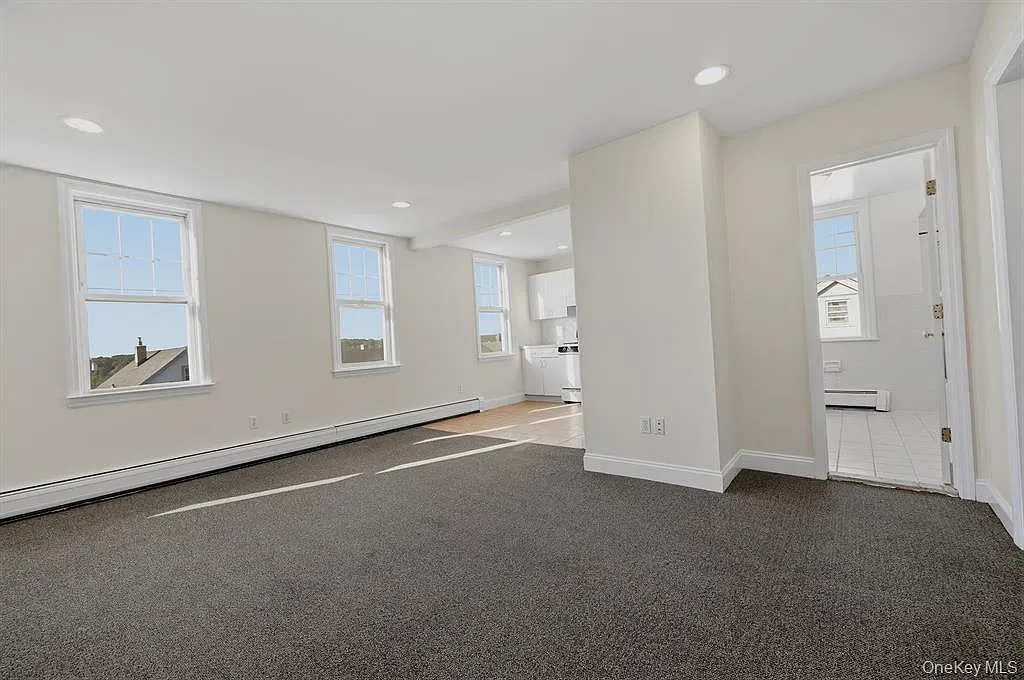 2 bed, 900 sqft, $2,600 — Photo 4