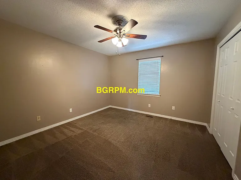 119 Foxdell Cir — Photo 8